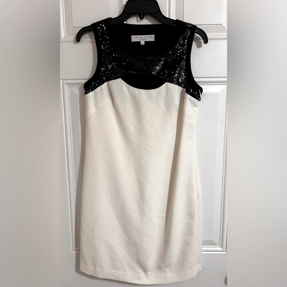 Trina Turk Sequin Dress Off White‎ Peek-a-boo Neck Wedding Formal Women’s Size 2